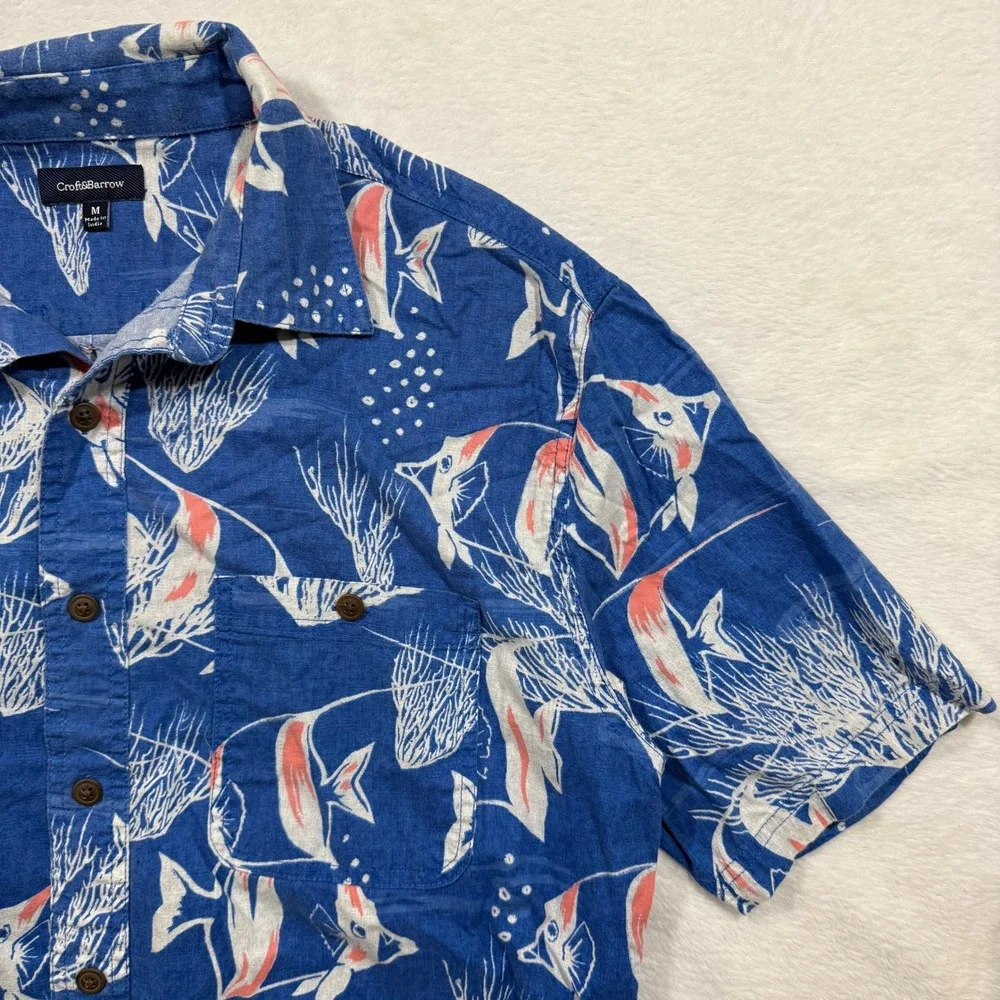 Croft & Barrow M Buttoned Shirt Blue Cotton Tropical Fish Hawaiian Beach Summer - Picture 4 of 6
